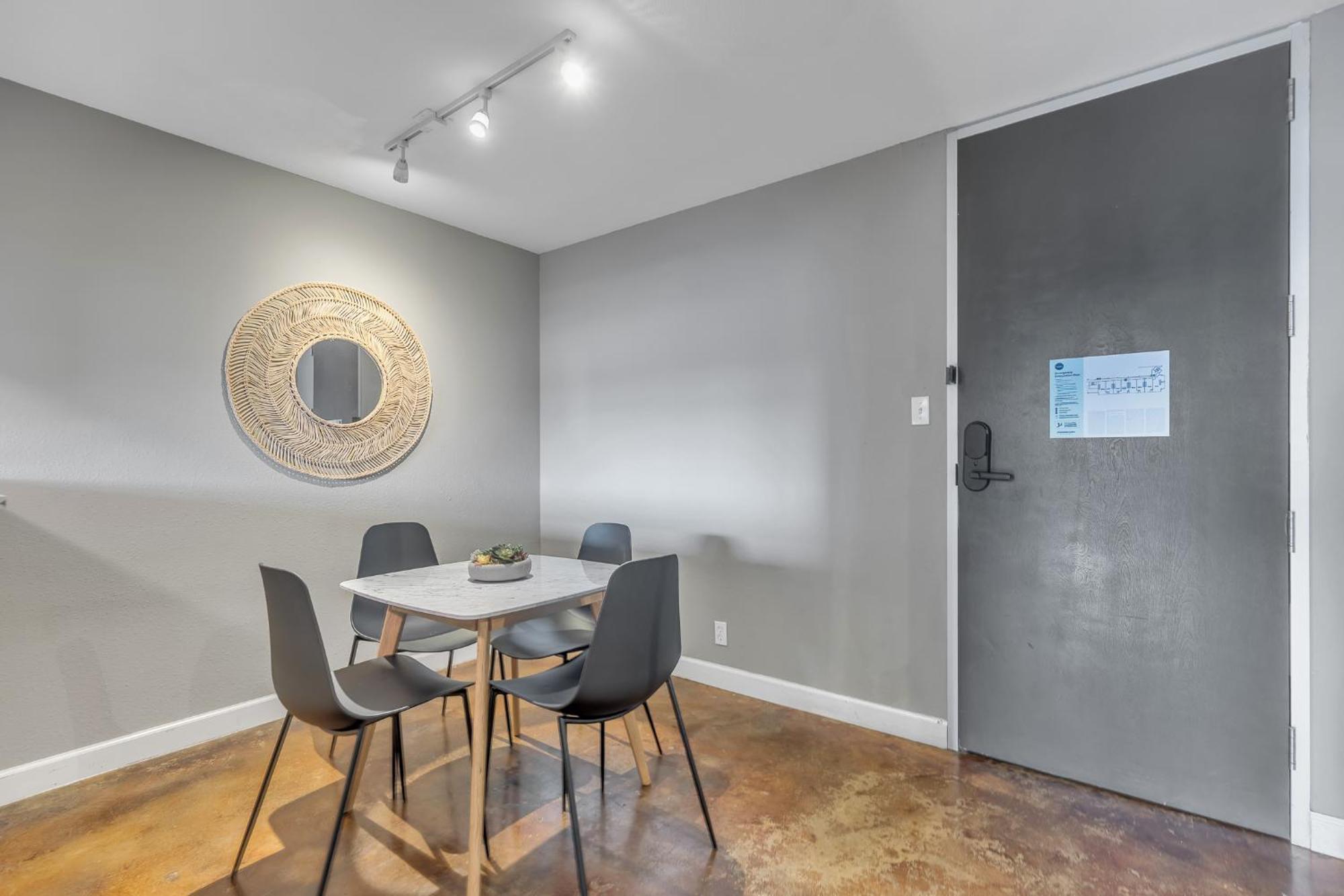 Littlefield Lofts, Hosted By Placemakr - 6Th St ออสติน ภายนอก รูปภาพ